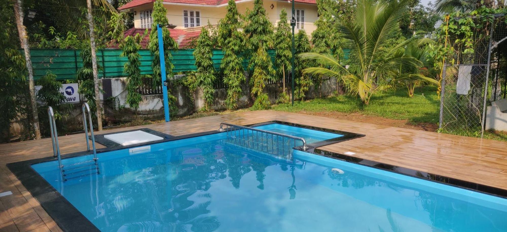 Dolphin Enclave Service Studio Apartments Kalpatta Exteriér fotografie