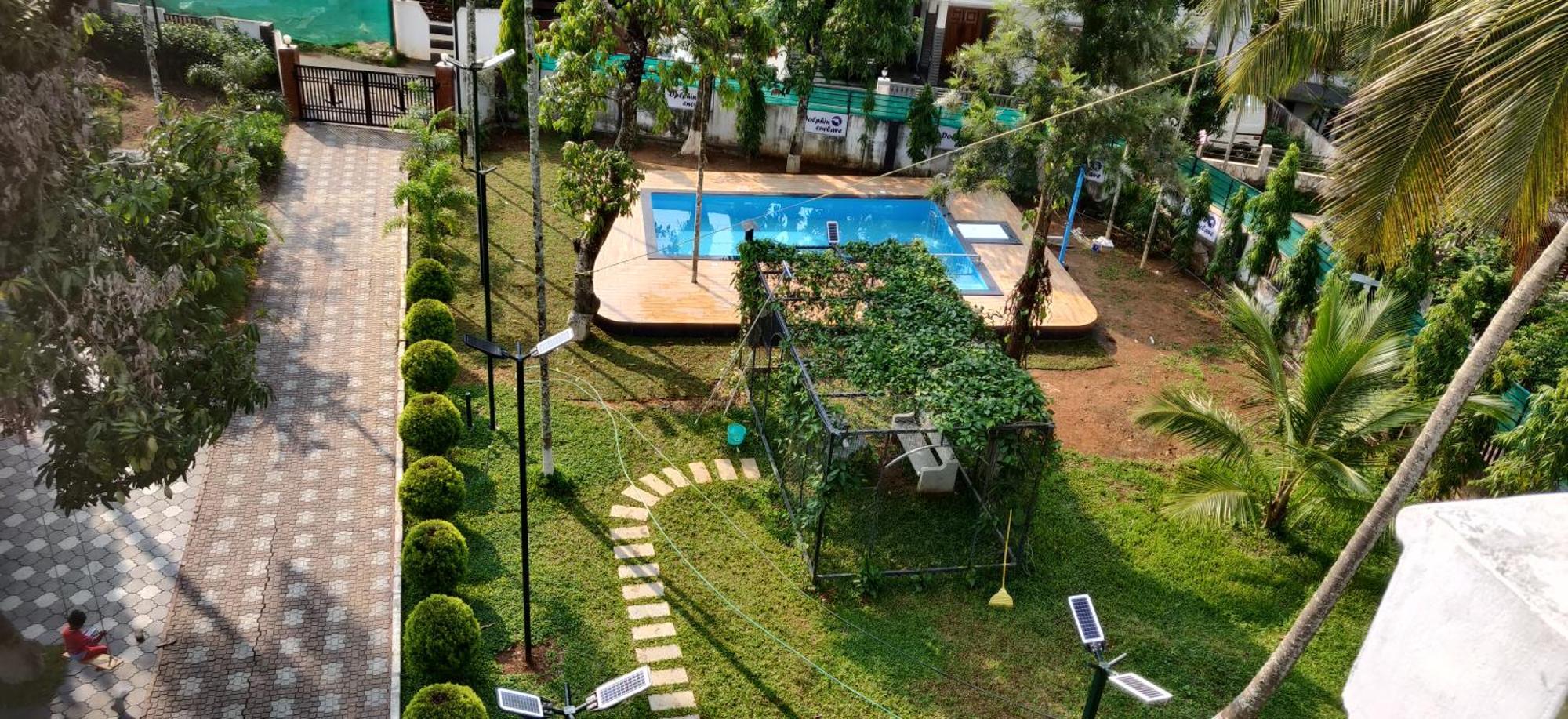Dolphin Enclave Service Studio Apartments Kalpatta Exteriér fotografie