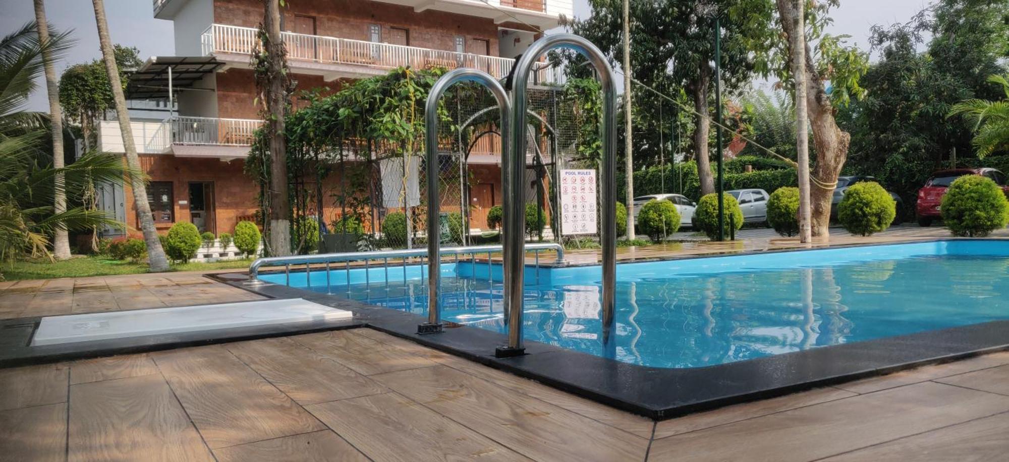 Dolphin Enclave Service Studio Apartments Kalpatta Exteriér fotografie