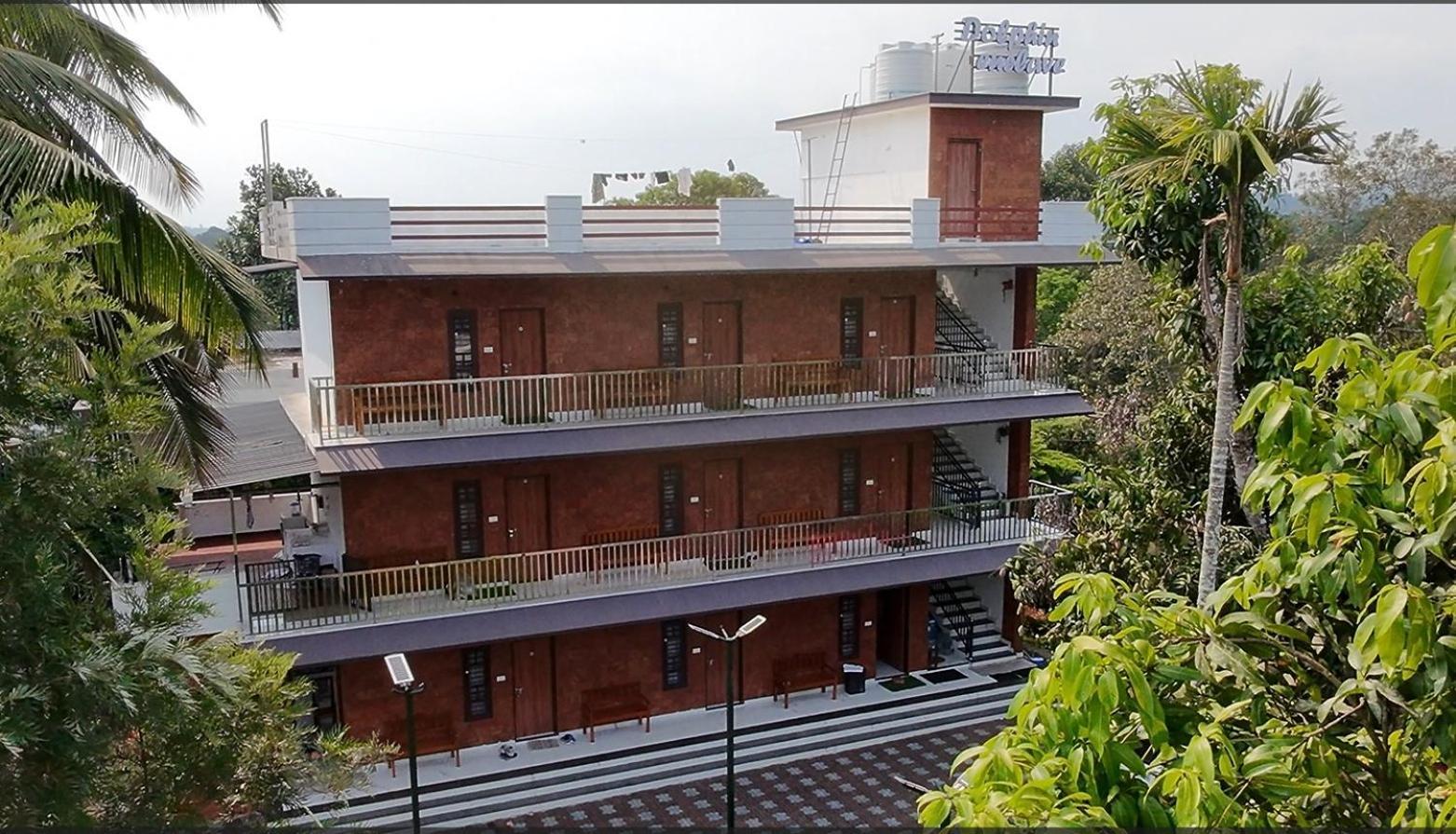 Dolphin Enclave Service Studio Apartments Kalpatta Exteriér fotografie